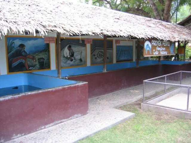Reef Seen Divers' Resort *